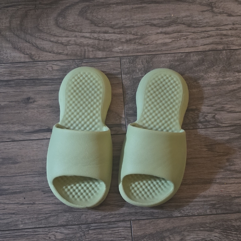 Green Slide Sandals Size 9.5 / 39 -40